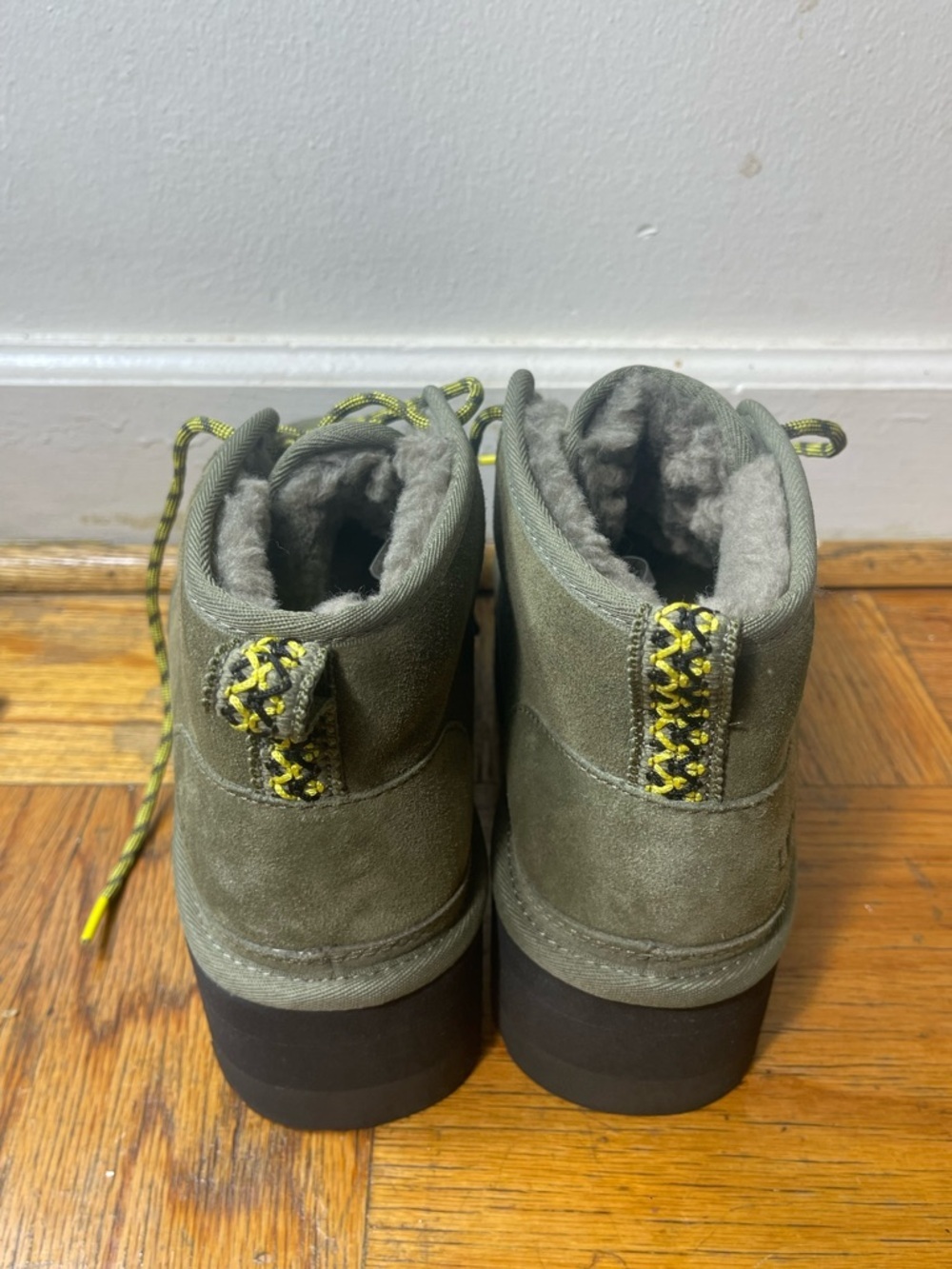 UGG NEUMEL HERITAGE 2” PLATFORM BURNT OLIVE SUEDE WOOL BOOTS WOMENS SIZE 11 - Picture 8 of 11